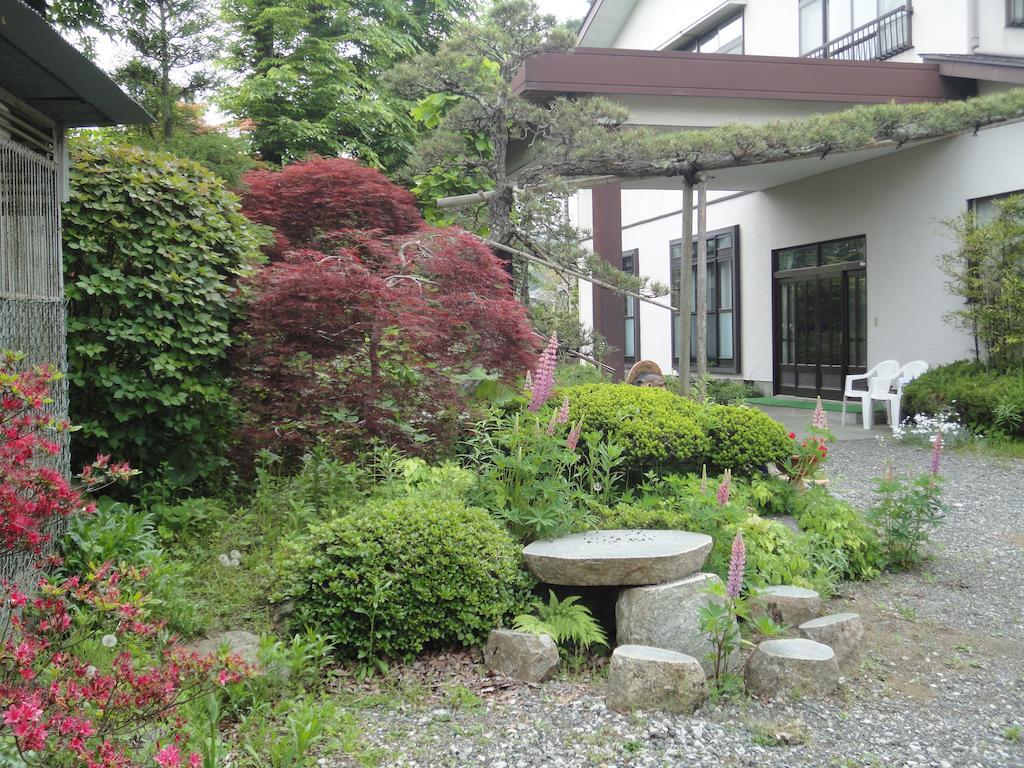 Yamanouchi Guest House Yamanakako Eksteriør billede