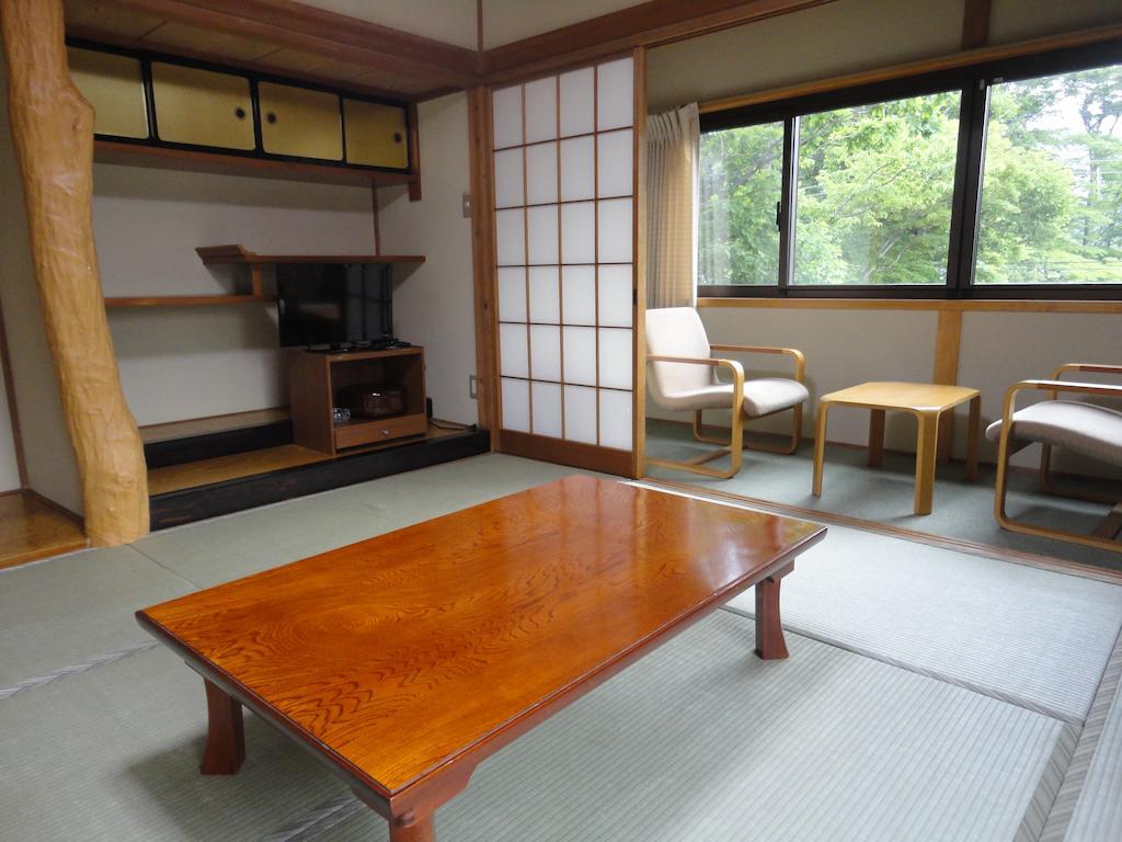 Yamanouchi Guest House Yamanakako Værelse billede